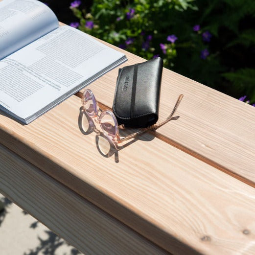 Weltevree Tablebench 2 seats in backyard top view