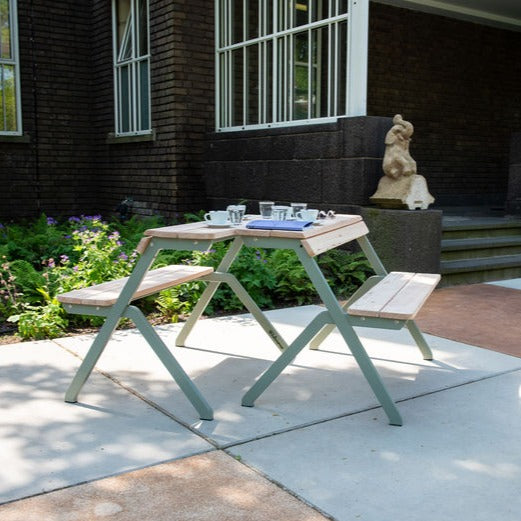 Weltevree Tablebench 2 seats at street